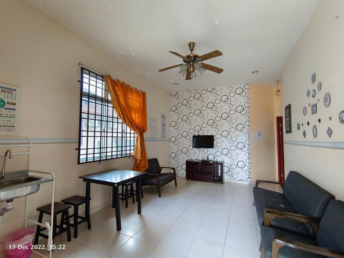 Seaview Promenade Homestay Dungun Exterior photo